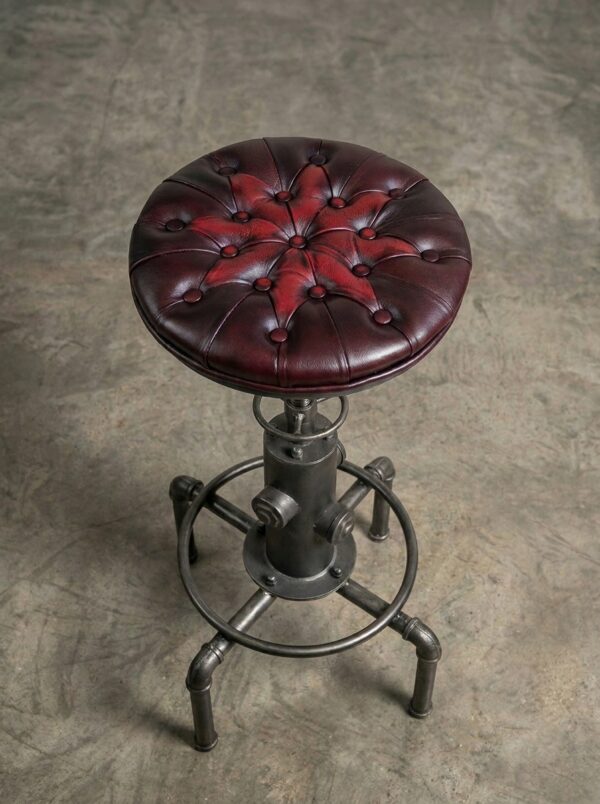 Sgabello Industriale Chesterfield Harleq Steampunk da bar regolabile