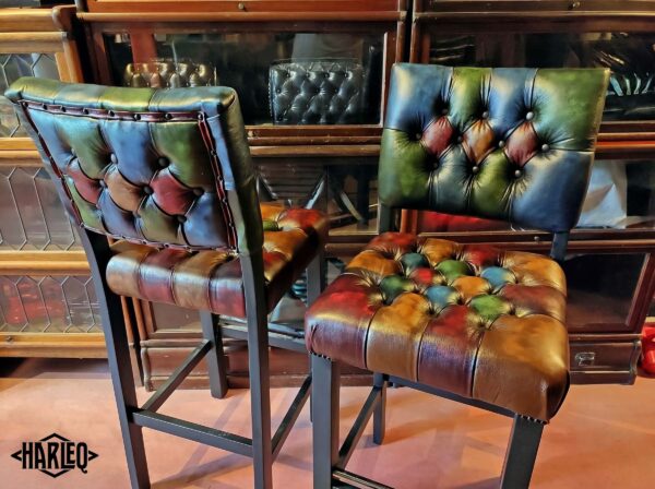 Sgabello Chesterfield da bar Squared