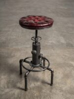 Sgabello Industriale Chesterfield Harleq Steampunk da bar regolabile